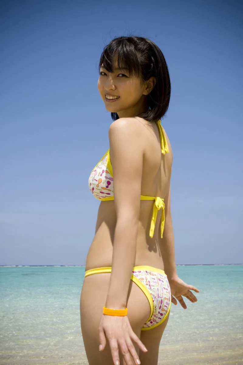 [Mặt trước] Album ảnh "Nanguo Shitama" của Hirata Yuka - 5