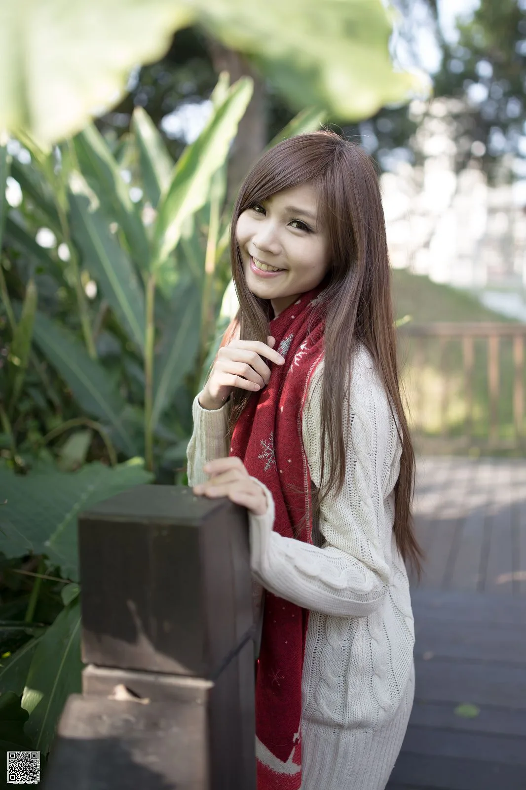 [Chương bổ sung của Beautyleg] Trương Ách Chu - Buổi chụp ảnh ngoài trời tại Công viên Văn hóa Hakka - 18